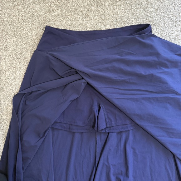 NWT Halara Breezeful Flowy Skirt Shorts Skort Navy Ruffle Quick Dry Medium NWT - Picture 8 of 12